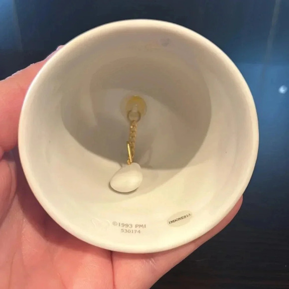 Precious Moments Wishing you the Sweetest Christmas 1993 bell - Picture 8 of 9